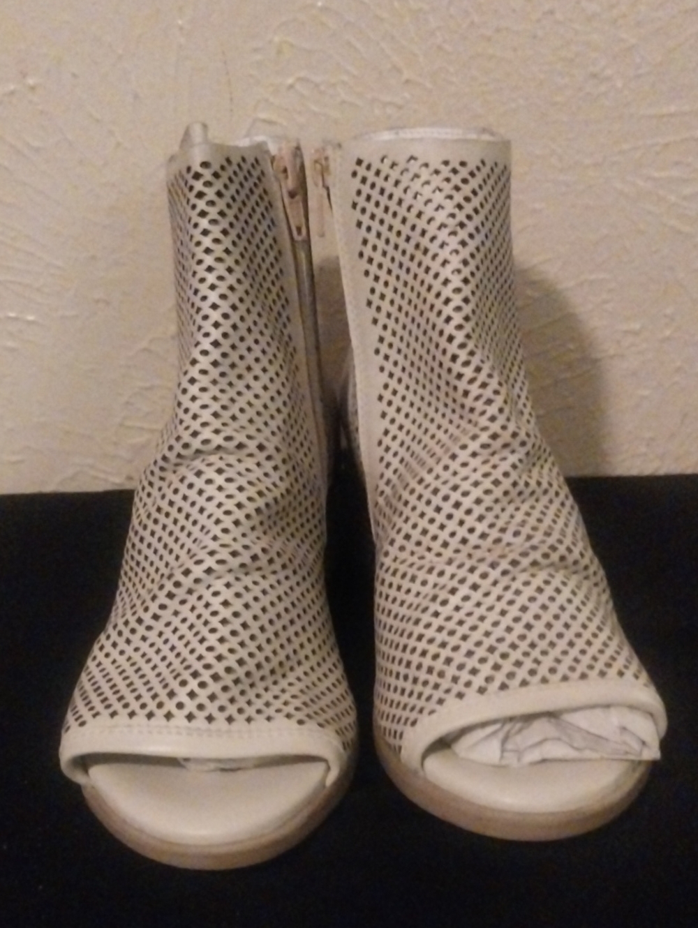 Girotti NWOB Sandals